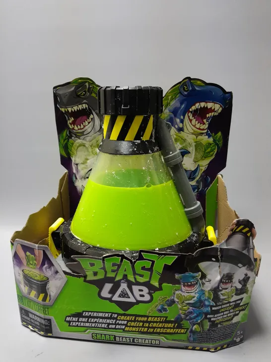 BEAST LAB SHARK BEAST CREATOR  RRP £34.99