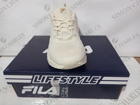 BOXED PAIR OF FILA TRAINERS IN CREAM UK SIZE 4