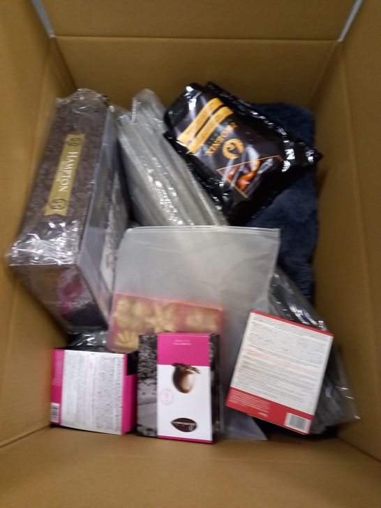 JOB LOT OF ASSORTED ITEMS TO INCLUDE FOLDING LAUNDRY HAMPER, EXPANDABLE CABINET ORGANISER, HAMPTON SELECTION TIME FOR TEA GIFT SET,  BOX OF CERISETTES CHOCOLATE