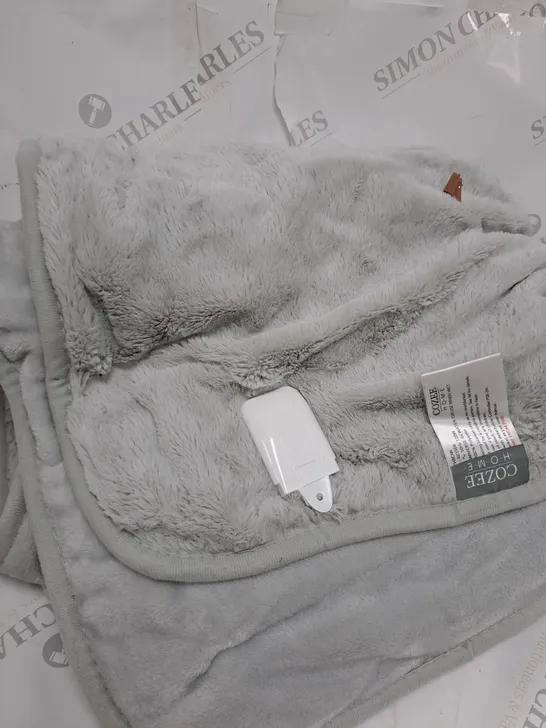 COZEE HOME VELVETSOFT HEATED THROW IN LIGHT GREY