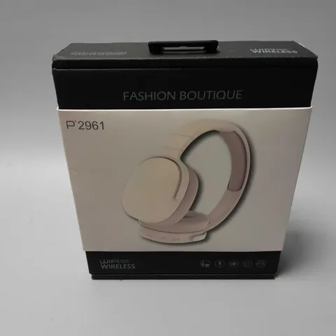 BOXED WIR WIRELESS P2961 HEADPHONES