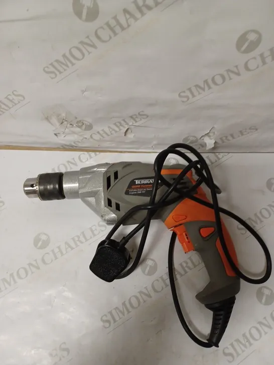 TERRATEK 1050W HAMMER DRILL 