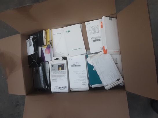LARGE QUANTITY OF ASSORTED PHONE CASES