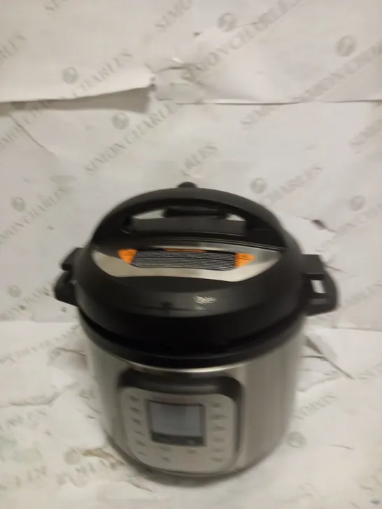 INSTANT POT DUO NOVA ELECTRIC PRESSURE COOKER