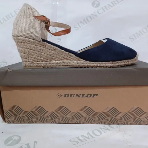 BOXED PAIR OF DUNLOP CLOSED TOE WEDGE SANDALS IN NAVY SIZE 6