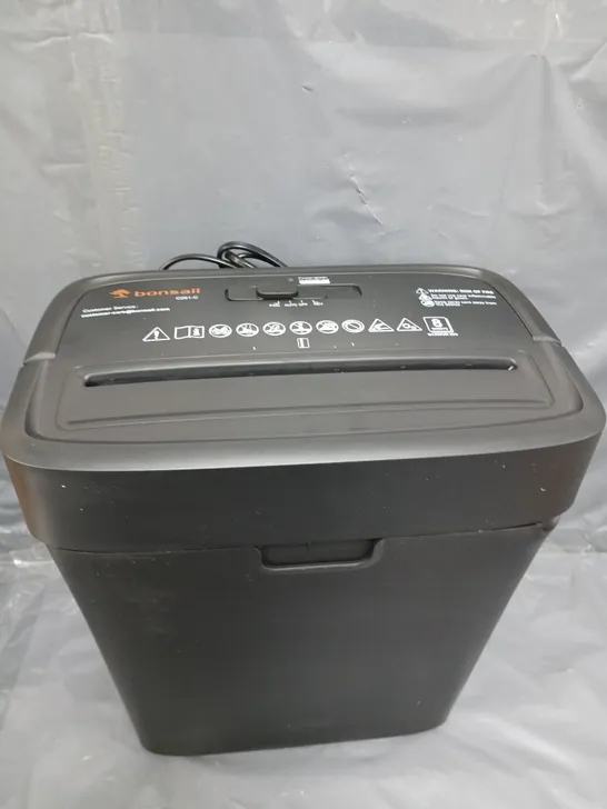 BOXED BONSAII 8-SHEET CROSS-CUT PAPER SHREDDER