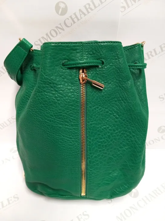 ELIZABETH AND JAMES GREEN HAND BAG