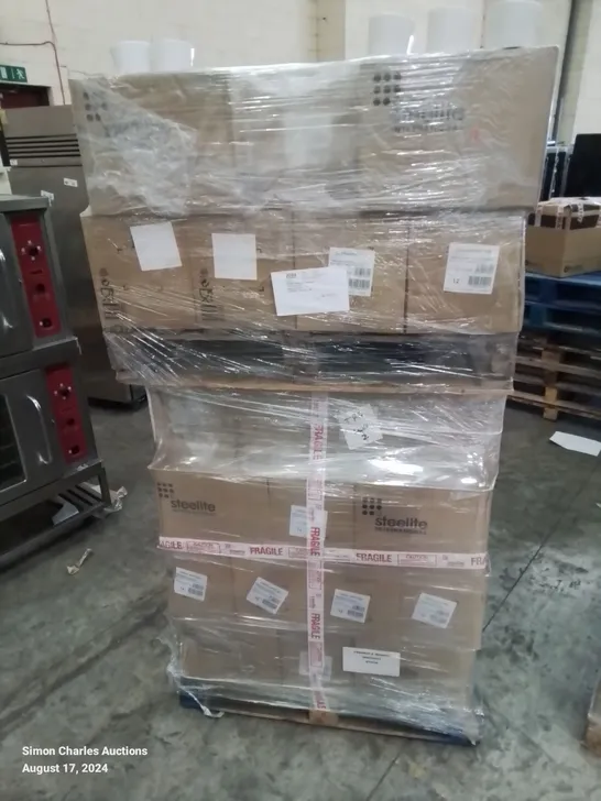 PALLET CONTAINING LARGE AMOUNT OF TILTED SIDE POTS/RAMEKINS (RED AND WHITE)