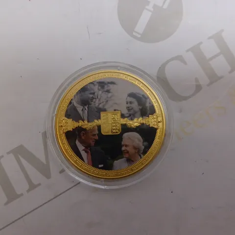 COLLECTABLE QUEEN ELIZABETH ONE CROWN COIN