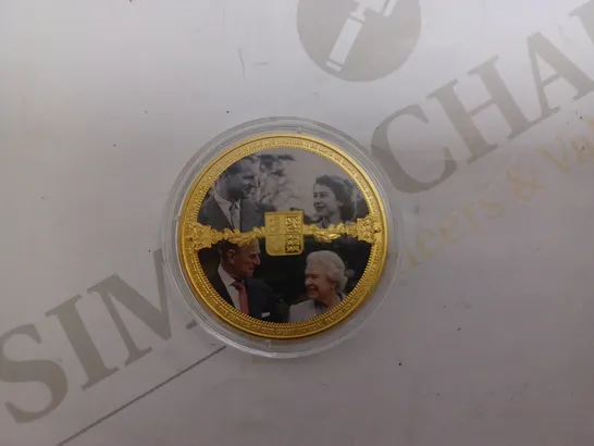 COLLECTABLE QUEEN ELIZABETH ONE CROWN COIN