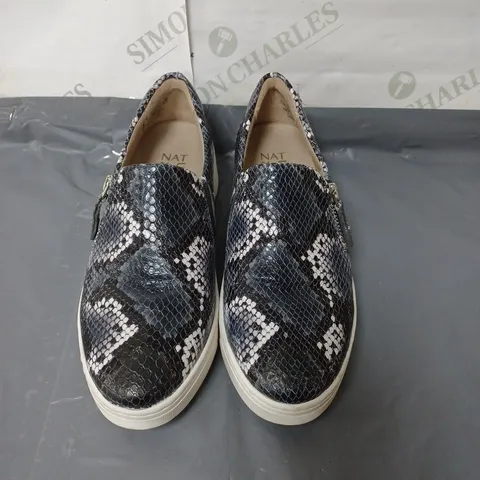 NATURALIZER SNAKE PRINT LADIES TRAINERS BLUE/GREY SIZE 4.5