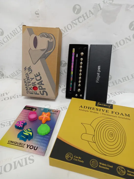 BOX OF APPROXIMATELY 15 ASSORTED ITEMS TO INCLUDE - ADHESIVE FOAM, FIDGET PEN, CUP HOLDER ETC