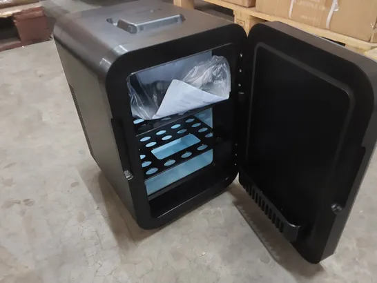 BLACK MINI FRIDGE 