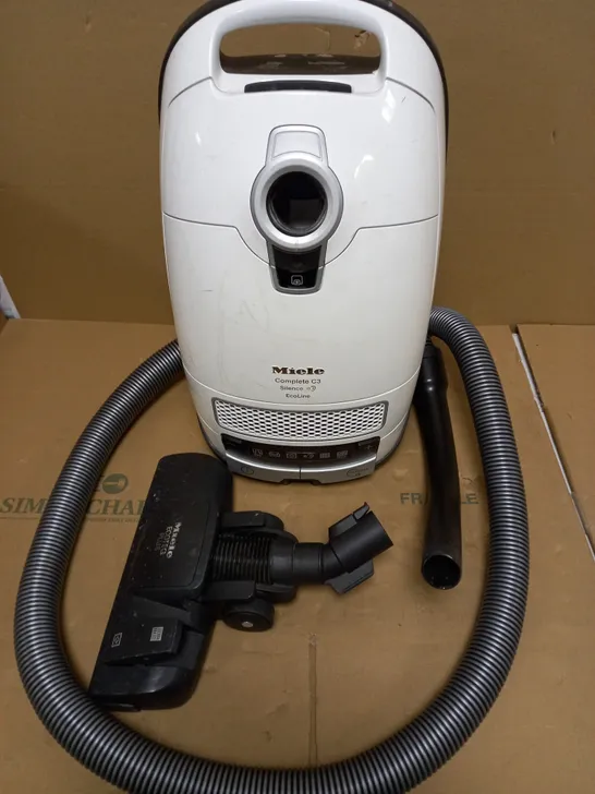 MIELE COMPLETE C3 SILENCE ECHOLINE VACUUM