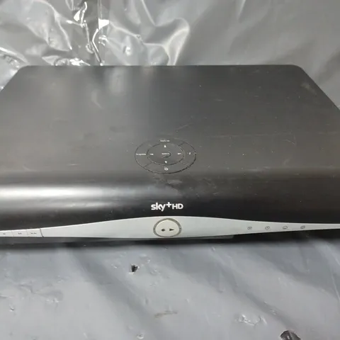 UNBOXED SKY+ HD TV BOX