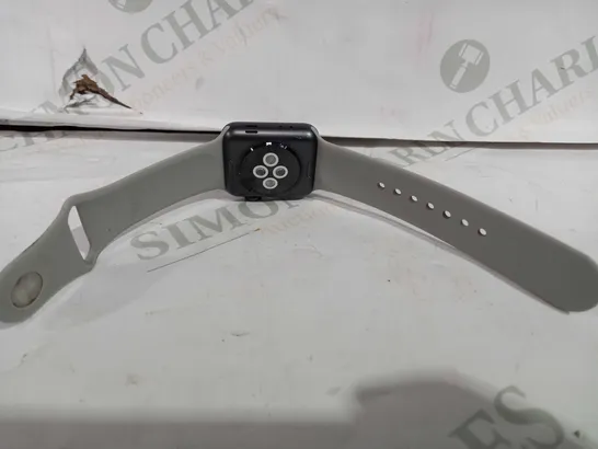 APPLE WATCH SERIES 3 - ALUMINIUM GREY