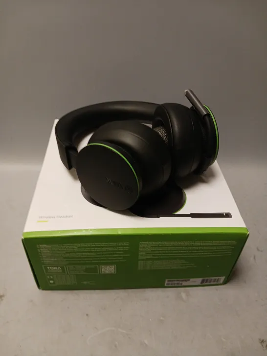 XBOX WIRELESS GAMING HEADSET WITH MICROPHONE BLACK