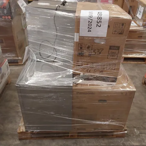 PALLET OF APPROXIMATELY 4 UNPROCESSED RAW RETURN HOUSEHOLD AND ELECTRICAL GOODS TO INCLUDE;