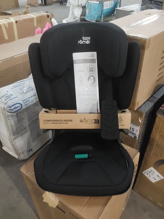 BOXED BRITAX RÖMER KIDFIX I-SIZE CAR SEAT - COSMOS BLACK