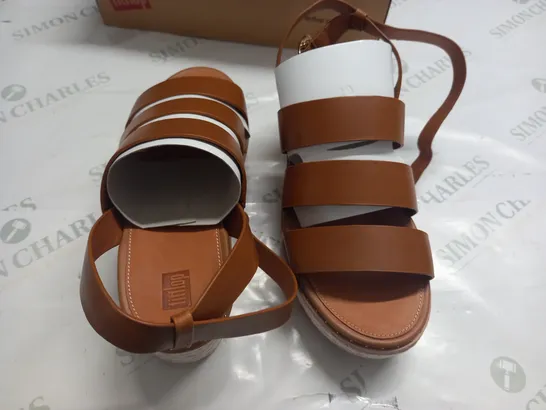 BOXED PAIR OF FITFLOP ELOISE BACK STRAP WEDGES IN LIGHT TAN - UK 7