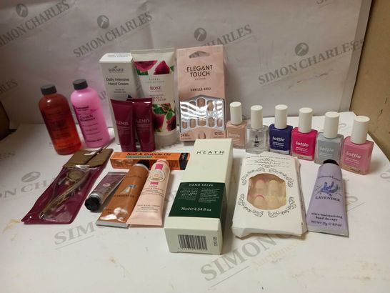 LOT OF APPROX 20 ASSORTED NAIL CARE PRODUCTS TO INCLUDE ROSE HAND & NAIL CREAM, ELEGANT TOUCH VANILLA CHAI FALSE NAILS, LOTTIE NAIL COLOURS, ETC