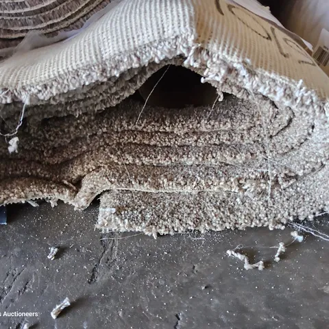 ROLL OF QUALITY MELBOURNE SUPREME OYSTER CARPET APPROXIMATELY 4M × 4.3M