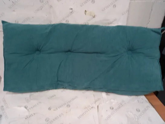 GREEN LOUNGING PILLOW