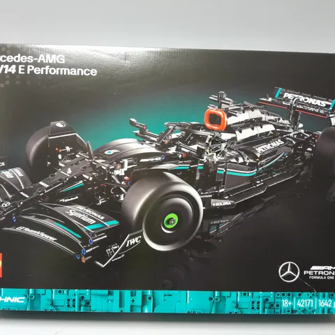 BOXED MERCEDES AMG F1 W14 E PERFORMANCE - 42171