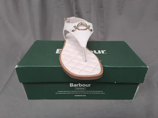 BOXED PAIR OF BARBOUR TOE-POST FLAT SANDALS IN WHITE SIZE 6