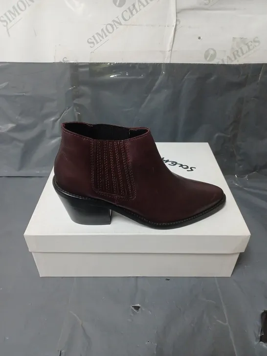 BOXED PAIR OF WOMENS WINE LEATHER ANKLE BOOTS SIZE 36