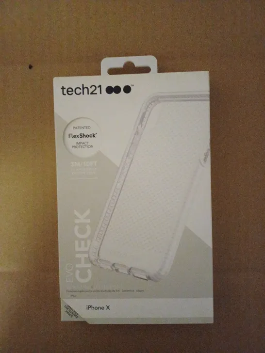 LOT OF APPROXIMATELY 77 BRAND NEW BOXED TECH 21 EVO CHECK CASE WITH FLEXSHOCK 10FT 3-LAYER DROP PROTECTION FOR IPHONE X T21-5856 CLEAR/WHITE 