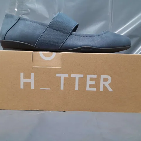 BOXED PAIR OF HOTTER SHOES IN BLUE UK SIZE 5