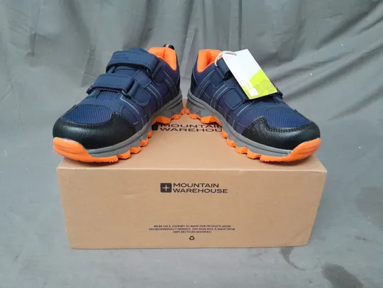 BOXED PAIR OF MOUNTAIN WAREHOUSE CANNONBALL KIDS ADAPTIVE WALKING SHOES IN DARK BLUE SIZE UK 1