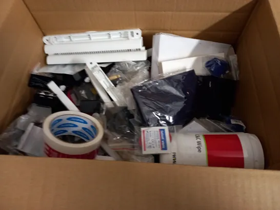 LARGE QUANTITY OF ASSORTED HOUSEHOLD BITS AND BOBS