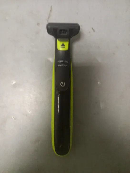 PHILIPS ONE BLADE QP2724