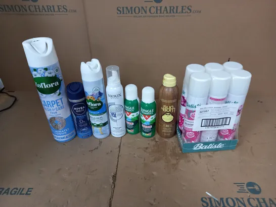 APPROXIMATELY 10 ASSORTED AEROSOLS TO INCLUDE ZOFLORA CARPET FOAM, NIVEA MEN FRESH ACTIVE, AND SUNBUM ETC.