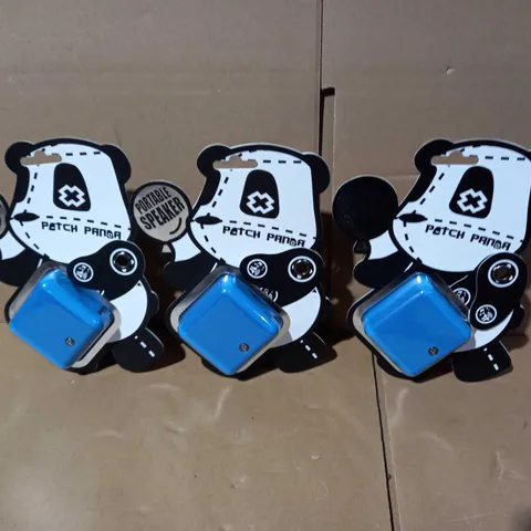 LOT OF 3 PATCH PANDA PORTABLE SPEAKER IN BLUE 