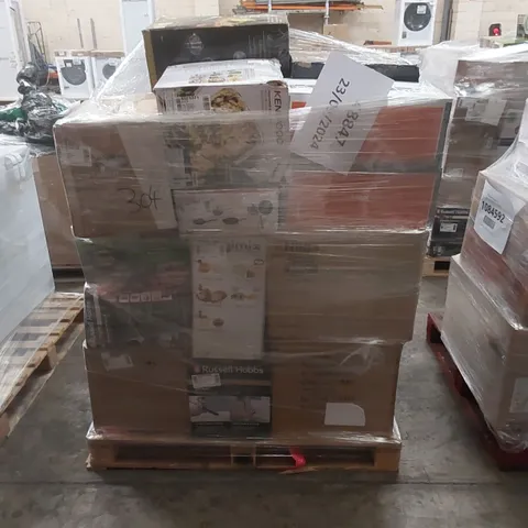 PALLET OF APPROXIMATELY 22 UNPROCESSED RAW RETURN HOUSEHOLD AND ELECTRICAL GOODS TO INCLUDE;