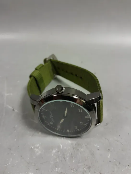 LA BANUS BLACK DIAL GREEN FABRIC STRAP WATCH 