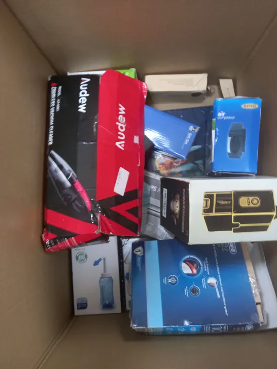 BOX OF APPROXIMATELY 15 ASSORTED ITEMS TO INCLUDE VACUUM CLEANER, AIR COMPRESSOR, SOLAR STRING LIGHTS ETC