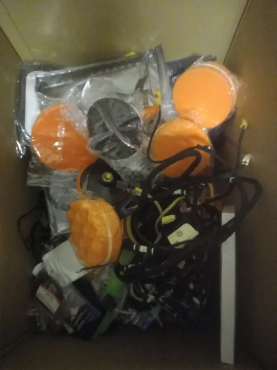 BOX OF ASSORTED CAR ITEMS TO INCLUDE FUSES , USB CHARGERS - WHEEL BADGES -cleaning sponge    / COLLECTION ONLY 