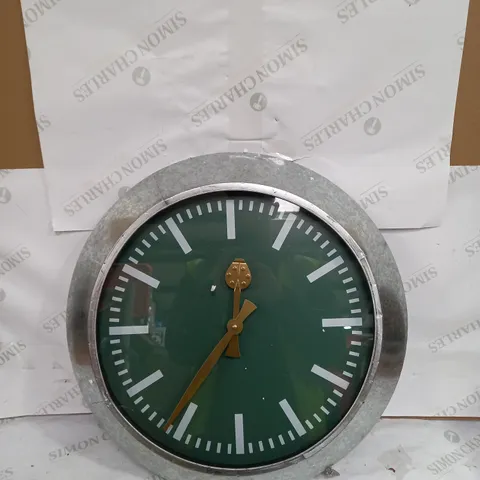 SILVER AND GREEN OFFICE CLOCK