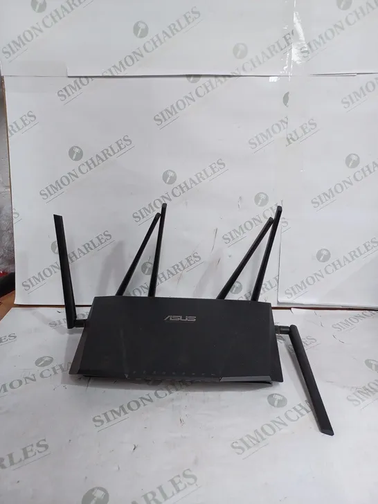 ASUS RT-AC3200 802.11AC TRI-BAND GIGABIT ROUTER