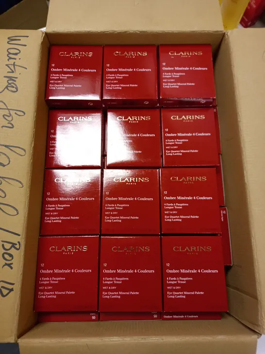 LOT OF APPROX 50 CLARINS PARIS OMBRE MINERALE 4 COULEURS EYESHADOW PALLETS IN ASSORTED SHADES 