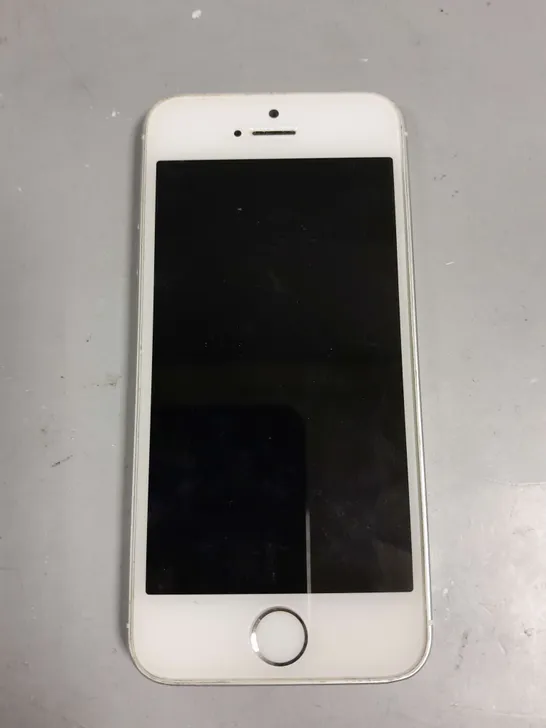 APPLE IPHONE 5S SMARTPHONE 