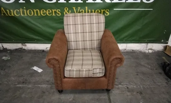 QUALITY DESIGNER TAN LEATHER ARMCHAIR WITH BEIGE CHECKED CUSHIONS