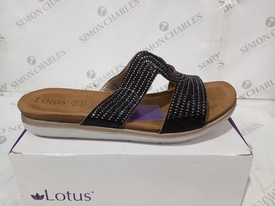 LOTUS BLACK STUDDED SLIPPER SIZE 42 