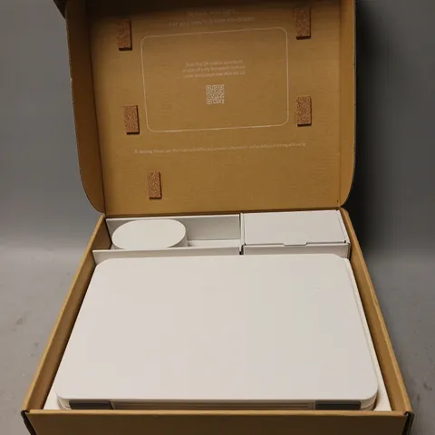 BOXED SKY HUB 6 IN WHITE