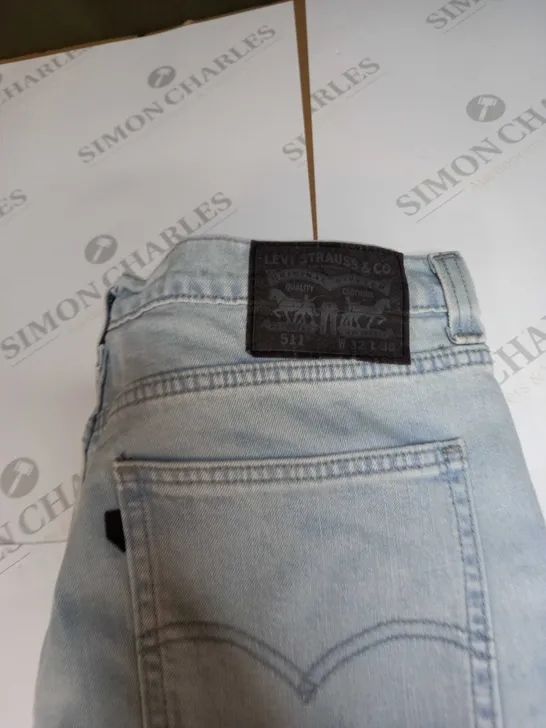 LEVIS STRAUSS PALE DENIM JEANS SIZE W32 L30