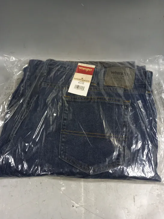 BRAND NEW WRANGLER AUTHENTICS JEANS - 42X32 